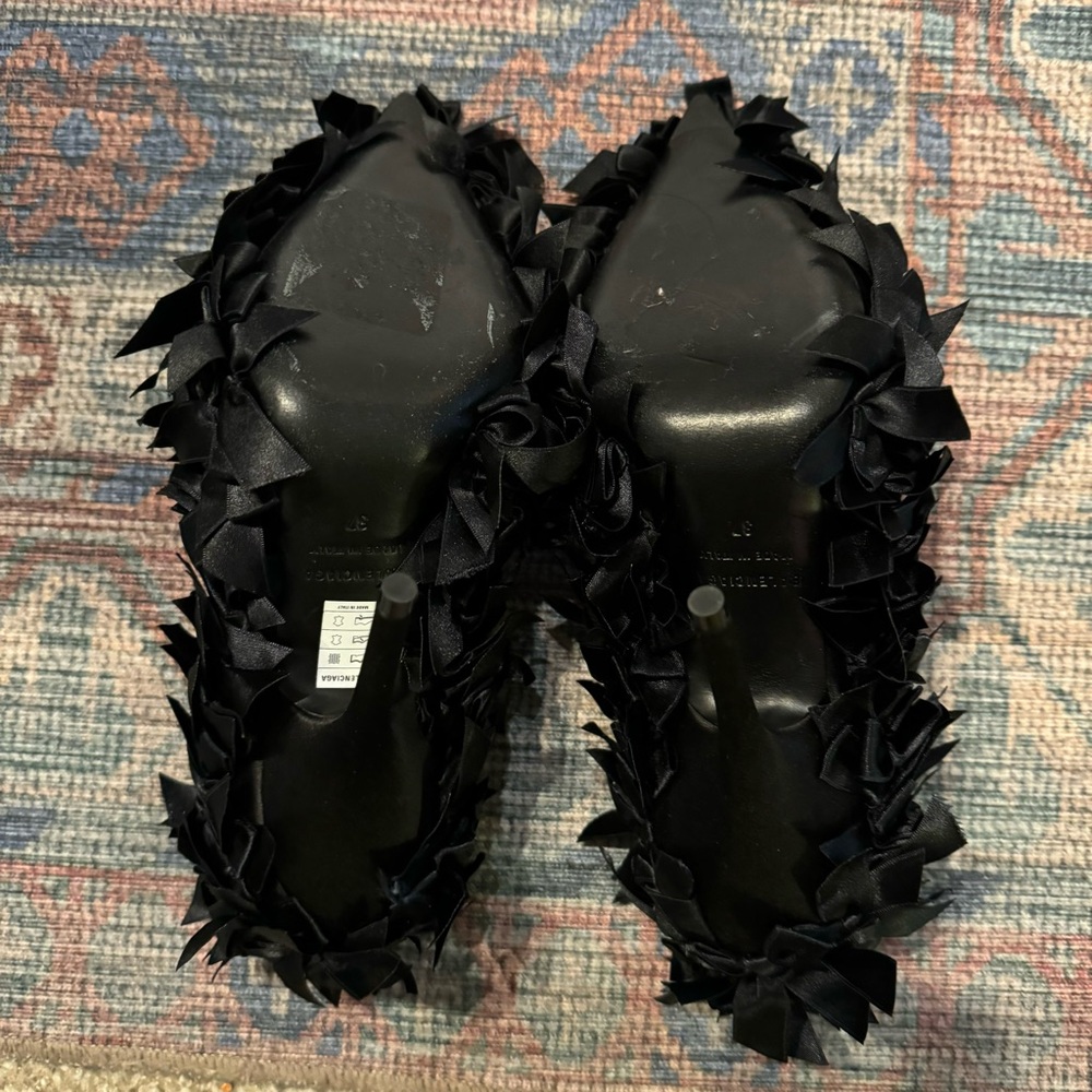 Balenciaga Marie-Antoinette satin Bow Pumps - Picture 12 of 14
